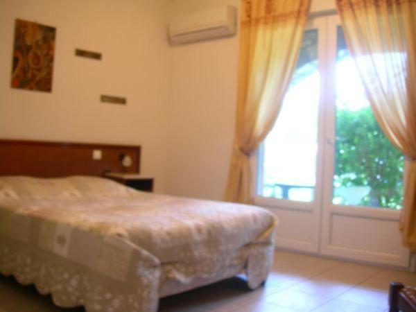 Hotel De La Madeleine Anduze אנדוזה מראה חיצוני תמונה